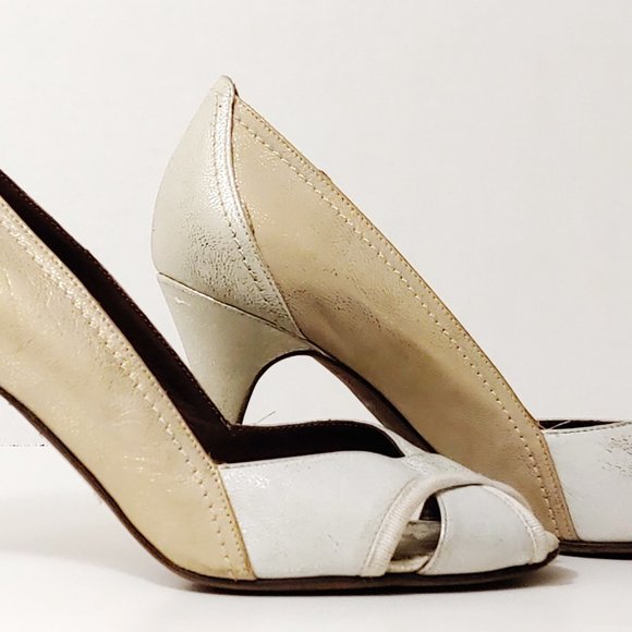 Donald J. Pliner Couture Ladies Peep Toe Shoes - Picture 3 of 5